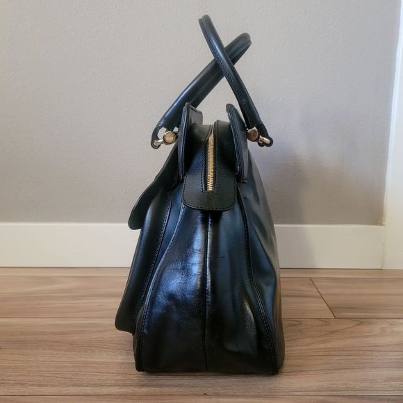 AEVHA London Hanbeau Embossed Structured Large Leather Doctor Satchel in Black - Picture 6 of 16